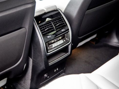 New 2026 BMW X7 xDrive40i w/ Executive Package AWD/4WD image 22