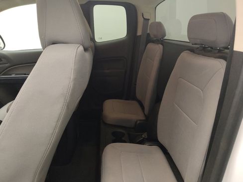 Used 2021 Chevrolet Colorado W/T image 18