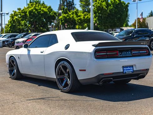 Used 2020 Dodge Challenger SRT Hellcat w/ Plus Package RWD image 10