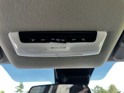 New 2025 Nissan Versa SV w/ Trunk Package image 23