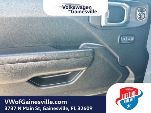 Used 2024 Jeep Wrangler Sport S image 17