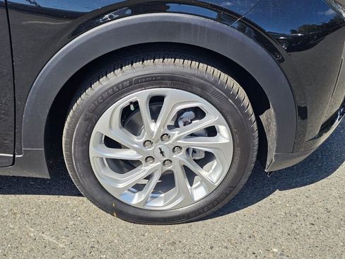 New 2027 Chevrolet Bolt LT FWD image 9