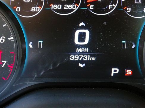 Used 2017 Chevrolet Camaro SS RWD image 35