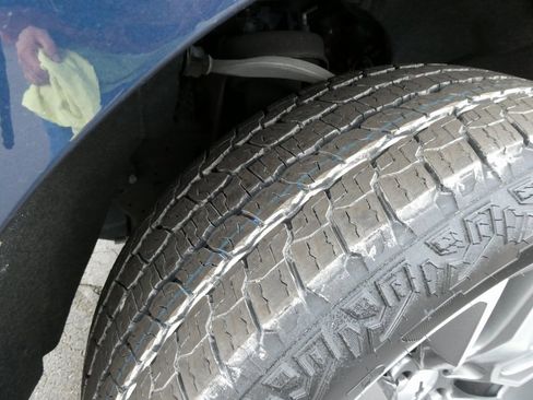 Certified 2022 Chevrolet Silverado 1500 RST image 11