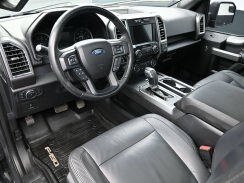 Used 2016 Ford F150 XLT w/ Equipment Group 302A Luxury AWD/4WD image 22