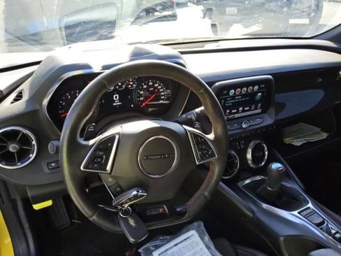 Used 2018 Chevrolet Camaro ZL1 RWD image 3