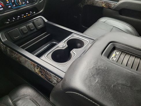 Used 2016 Chevrolet Silverado 1500 LTZ Z71 w/ Realtree Edition image 26