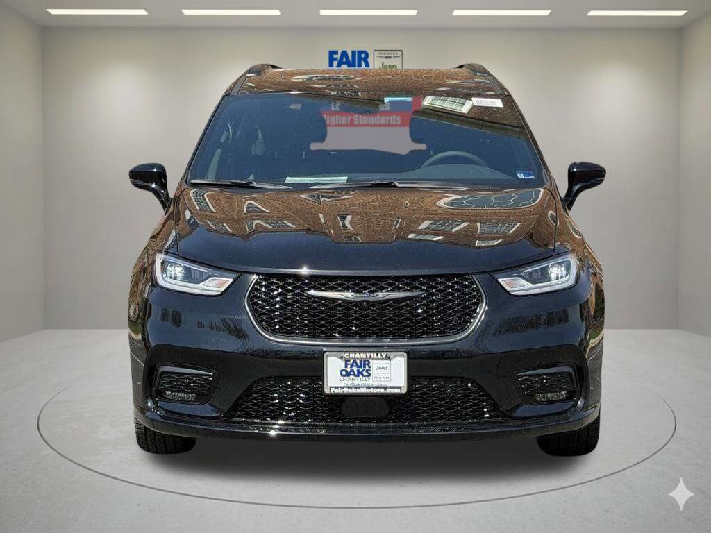 New 2026 Chrysler Pacifica Select w/ S Appearance Package FWD image 4