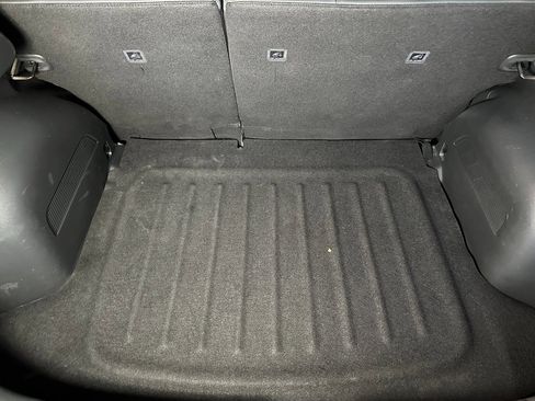 Used 2023 Kia Niro EX Touring image 22