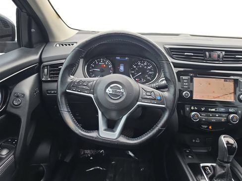 Used 2022 Nissan Rogue Sport SL w/ Premium Package FWD image 15