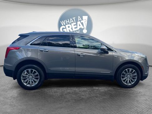 Used 2019 Cadillac XT5 Luxury AWD/4WD image 2