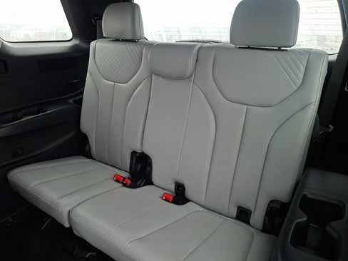 Used 2023 Hyundai Palisade SEL AWD/4WD image 11