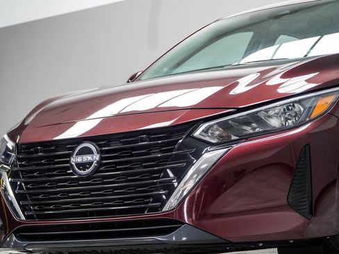 Used 2024 Nissan Sentra SV FWD image 2