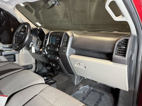 Used 2017 Ford F150 XLT w/ Equipment Group 302A Luxury AWD/4WD image 16
