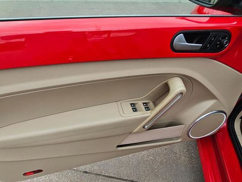 Used 2015 Volkswagen Beetle 1.8T image 12