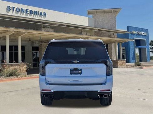 New 2026 Chevrolet Suburban High Country image 5