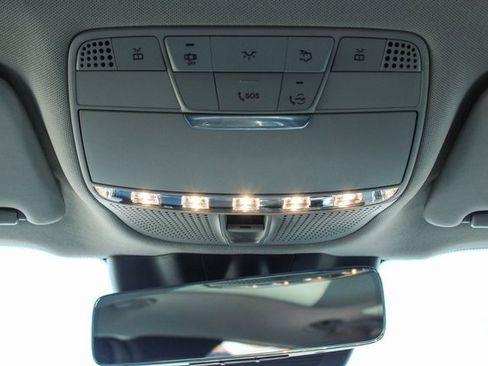 Used 2022 Mercedes-Benz GLC 300 4MATIC image 32