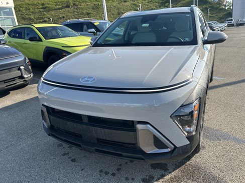 Used 2024 Hyundai Kona SEL w/ Convenience Package AWD/4WD image 9