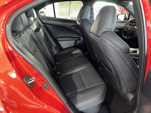 Used 2024 Lexus UX 250h F Sport image 12