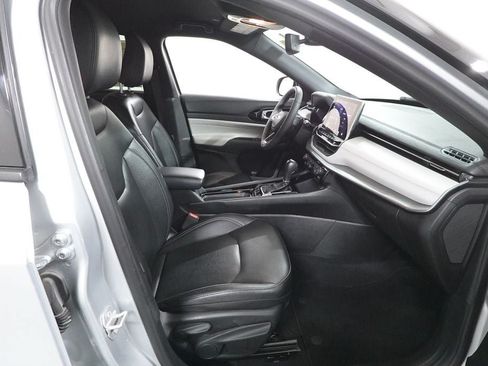 Used 2025 Jeep Compass Limited AWD/4WD image 29