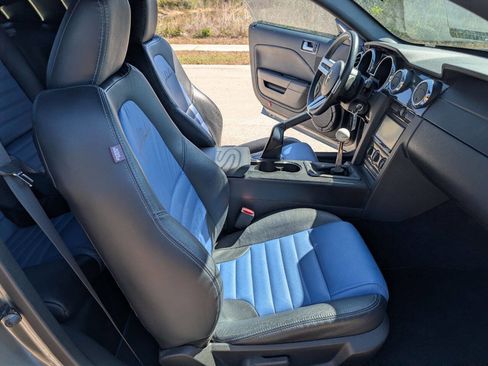 Used 2009 Ford Mustang GT image 16