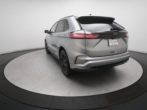 Used 2022 Ford Edge SE w/ Black Appearance Package image 35