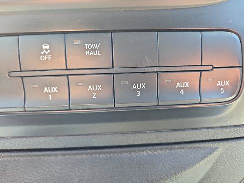 Used 2018 RAM 3500 Tradesman image 11