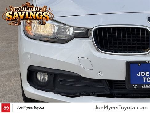 Used 2017 BMW 320i Sedan image 5