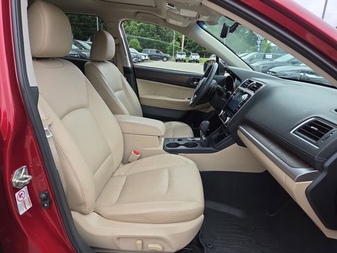 Used 2018 Subaru Outback 3.6R Limited AWD/4WD image 16