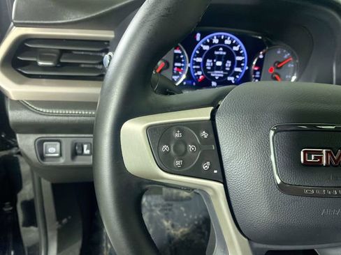 Used 2023 GMC Acadia Denali image 11