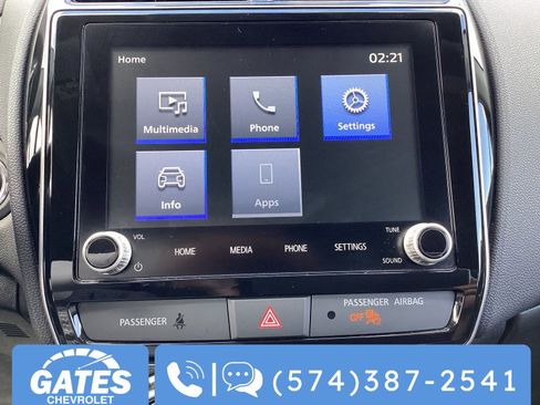 Used 2025 Mitsubishi Outlander Sport SE image 3