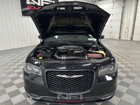 Used 2016 Chrysler 300 S AWD/4WD image 44