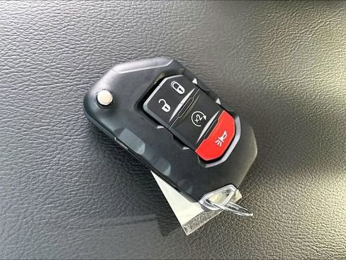 New 2026 Jeep Gladiator Sport image 32