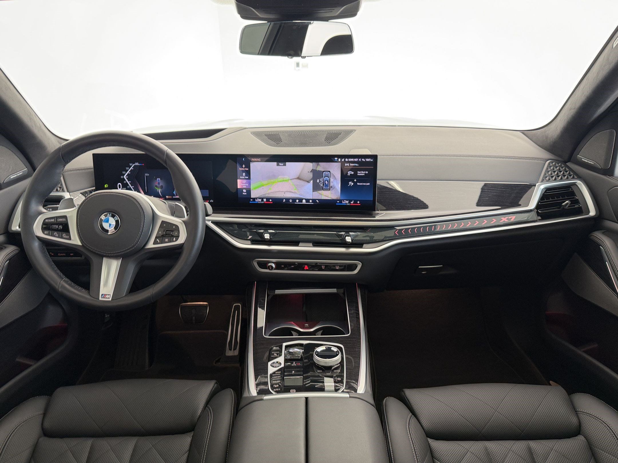 Used 2025 BMW X7 xDrive40i w/ M Sport Package AWD/4WD image 16