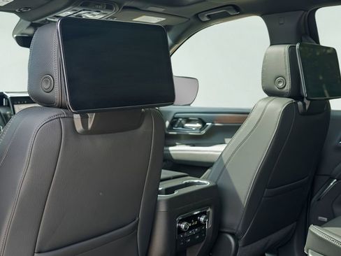 New 2026 GMC Yukon XL Denali w/ Denali Reserve Package AWD/4WD image 19