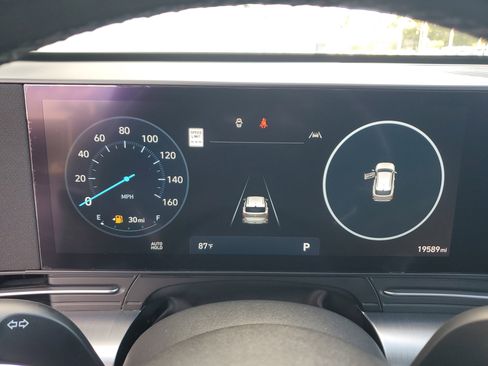 Used 2024 Hyundai Kona Limited image 33