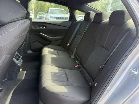 Used 2025 Honda Accord Sport image 8