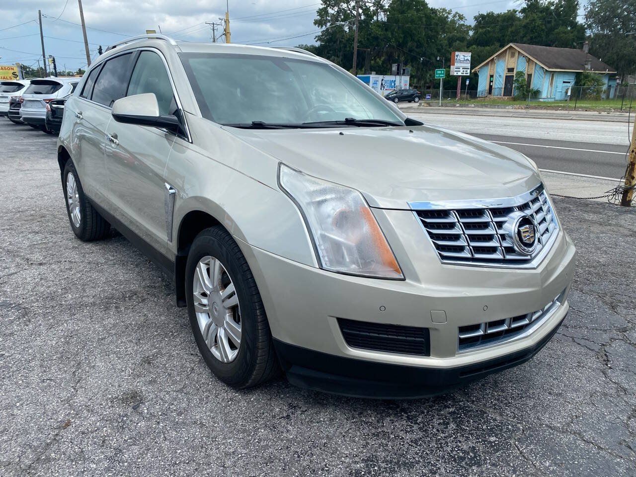 Used 2013 Cadillac SRX Luxury FWD image 4