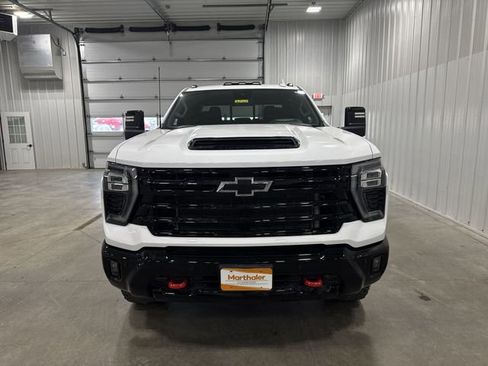 Used 2026 Chevrolet Silverado 3500 LTZ w/ LTZ Plus Package image 3