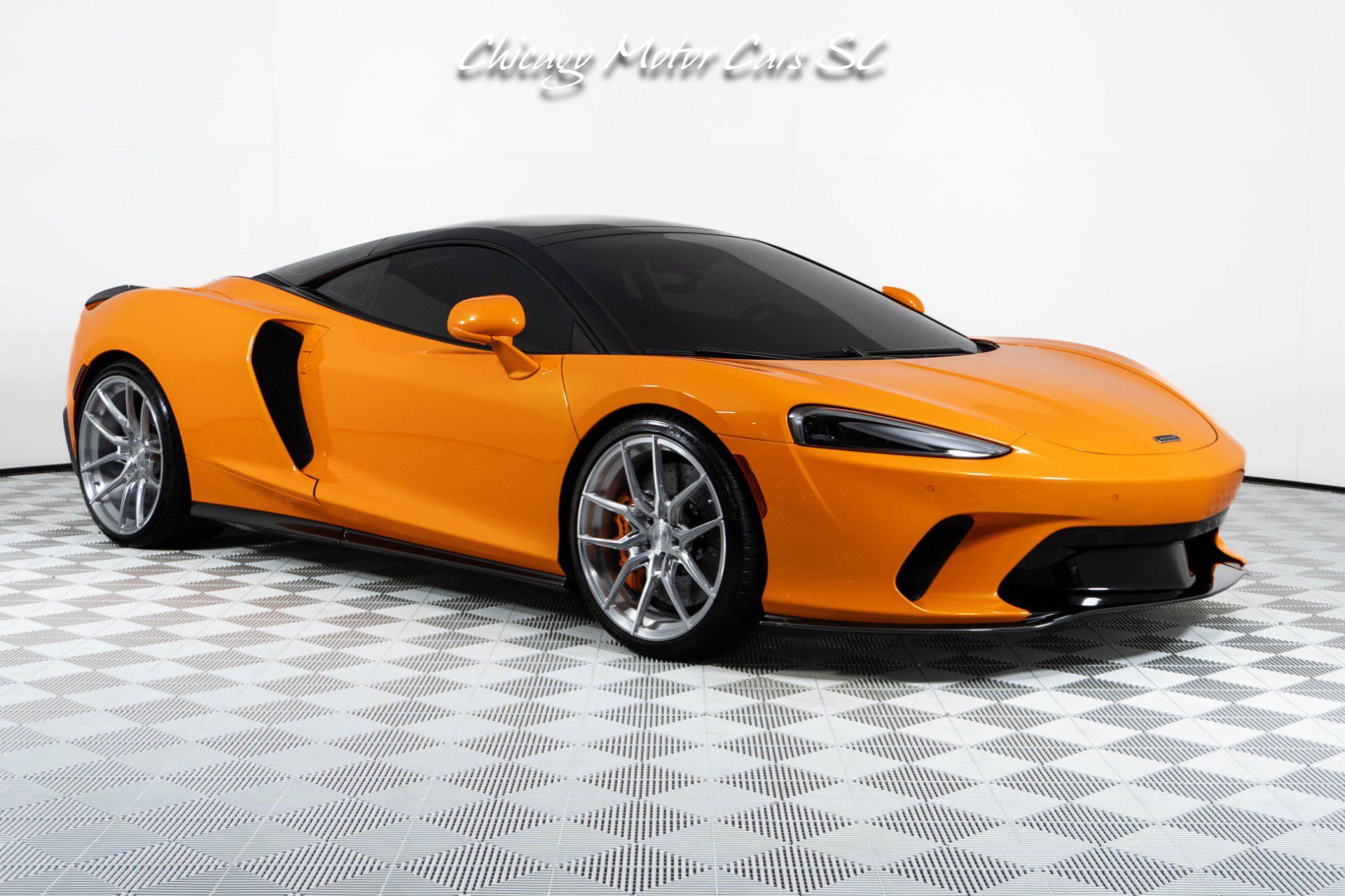 Used 2023 McLaren GT RWD image 8
