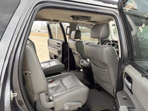 Used 2014 Toyota Sequoia Limited image 14