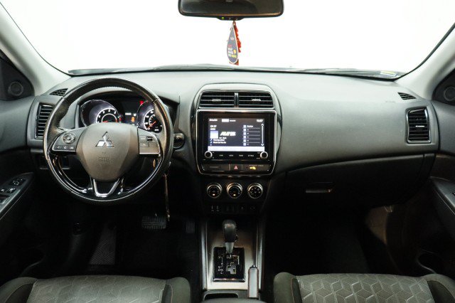 Used 2024 Mitsubishi Outlander Sport AWD image 23