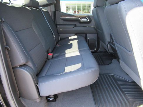 Used 2024 Chevrolet Silverado 1500 RST w/ Z71 Off-Road Package AWD/4WD image 33