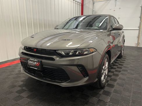 Used 2024 Dodge Hornet R/T image 9