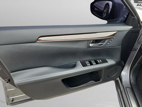 Used 2016 Lexus ES 350 image 32