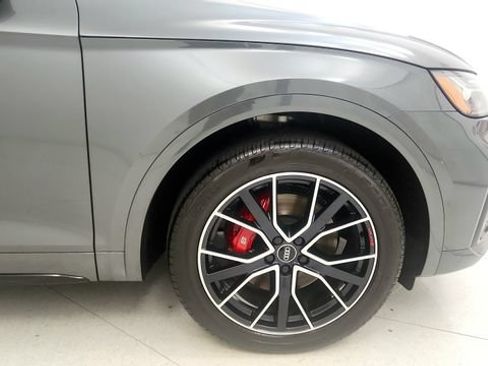 Used 2025 Audi SQ5 Premium Plus AWD/4WD image 21