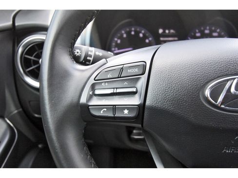 Certified 2022 Hyundai Kona SEL w/ Convenience Package FWD image 18