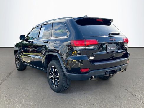 Used 2019 Jeep Grand Cherokee Trailhawk w/ Trailhawk Luxury Group AWD/4WD image 5