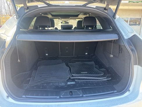 Used 2017 Jaguar F-PACE R-Sport AWD/4WD image 32