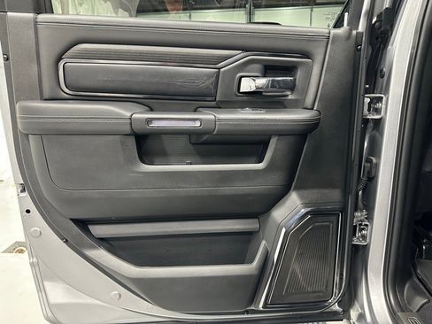 Used 2024 RAM 2500 Limited image 40
